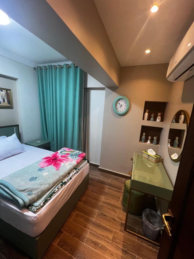 Luxury Flat With Garden And Private Entrance شقة فاخرة بحديقة و مدخل خاص Cairo Exterior photo